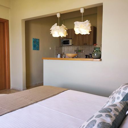 קאבוס Thalassa Apartments & Studios חדר תמונה