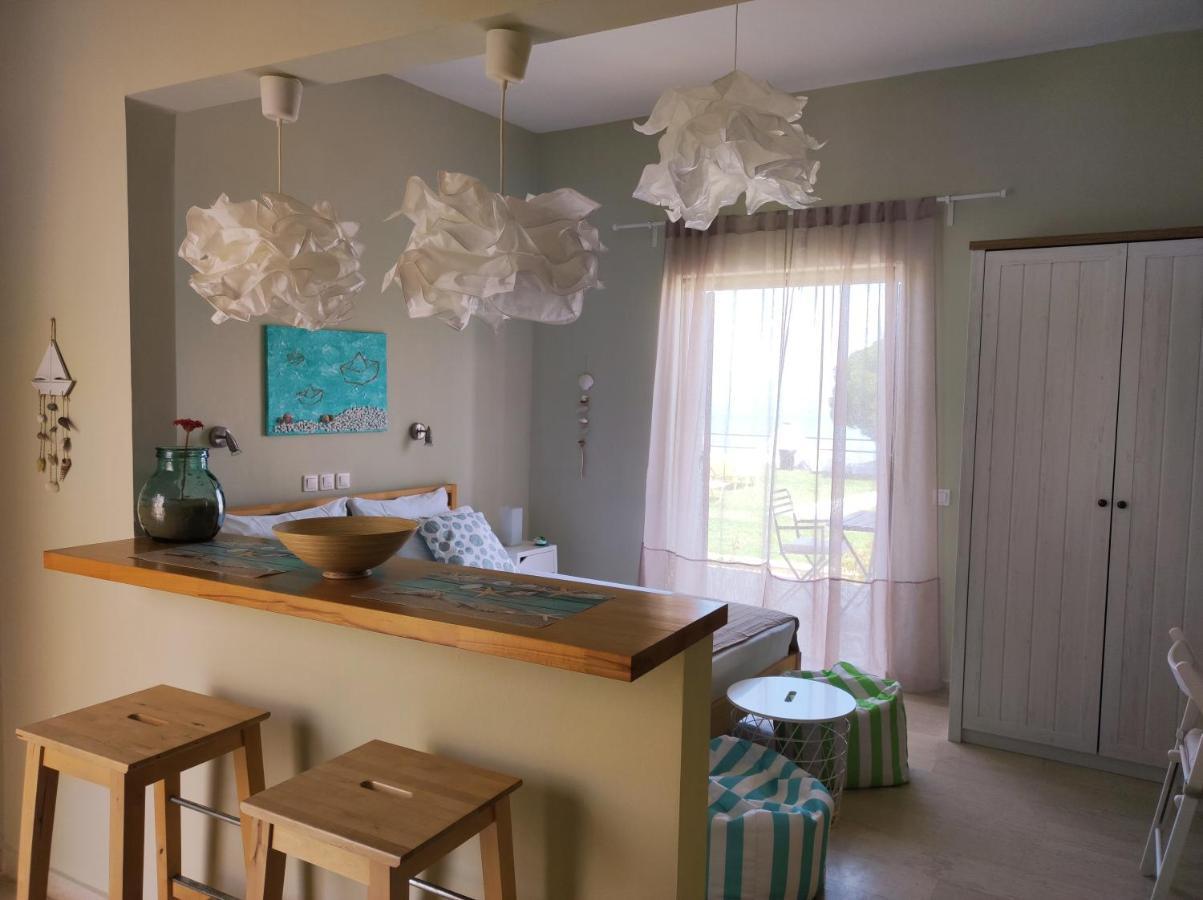 קאבוס Thalassa Apartments & Studios מראה חיצוני תמונה